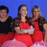 Finał "Festiwalu Dziedzictwa Kresów" w Baszni Dolnej, Konkurs kulinarny „Kresowe Jadło”, KGW Zamch, zdj. Małgorzata Glesman
